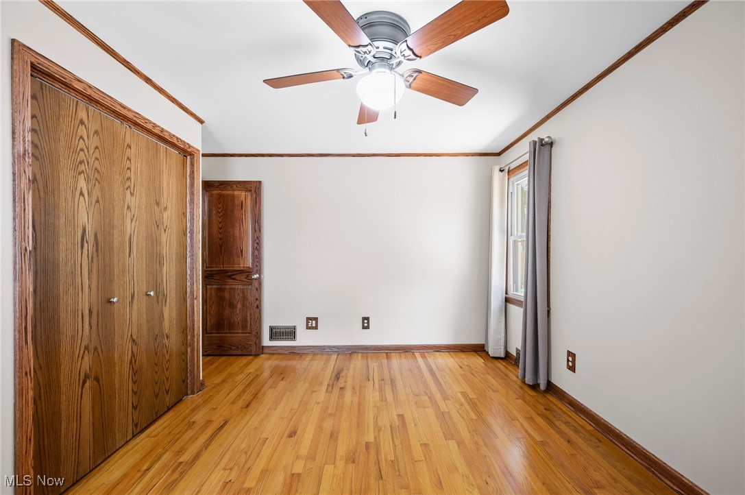 23858 Oak Lane, North Olmsted, Ohio image 12
