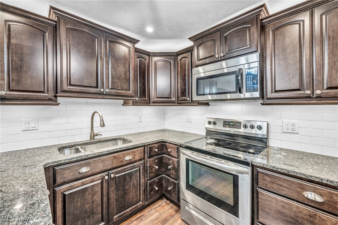 Madison Golf Lakelands Resub No1 - Residential