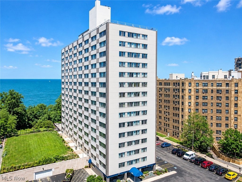 12520 Edgewater Drive 309