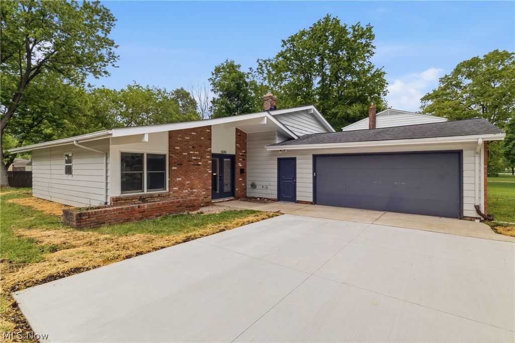 Photo of 6195 Stafford Drive, North Olmsted, OH 44070 (MLS # 5213200)