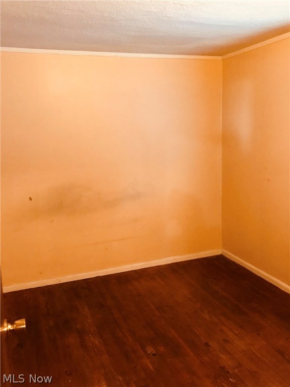 Esther - Residential