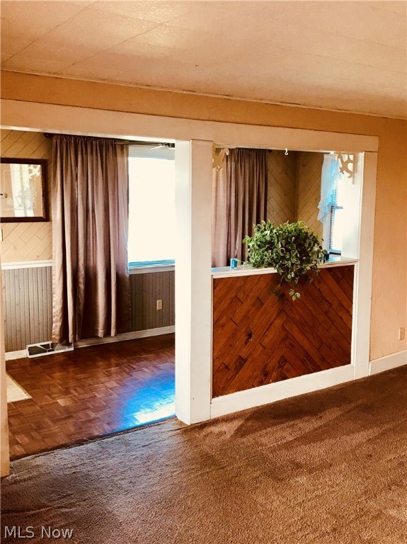 Esther - Residential