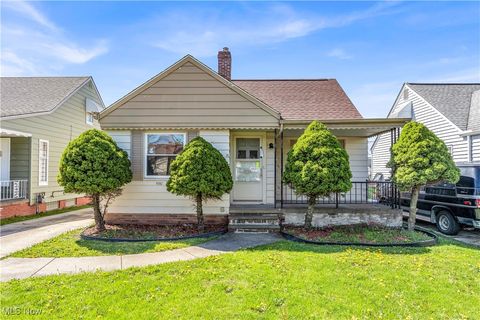 9202 Mccracken Boulevard, Garfield Heights, OH 44125 - #: 5119346