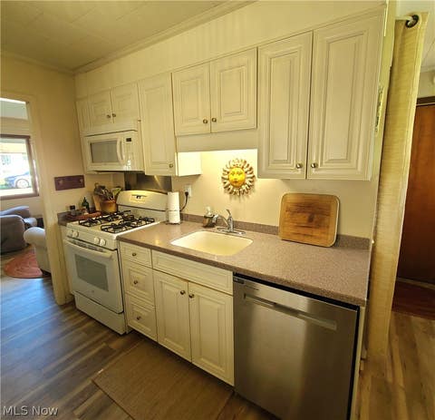 Tiny photo for 4365 Highland Avenue, Shadyside, OH 43947 (MLS # 5238810)