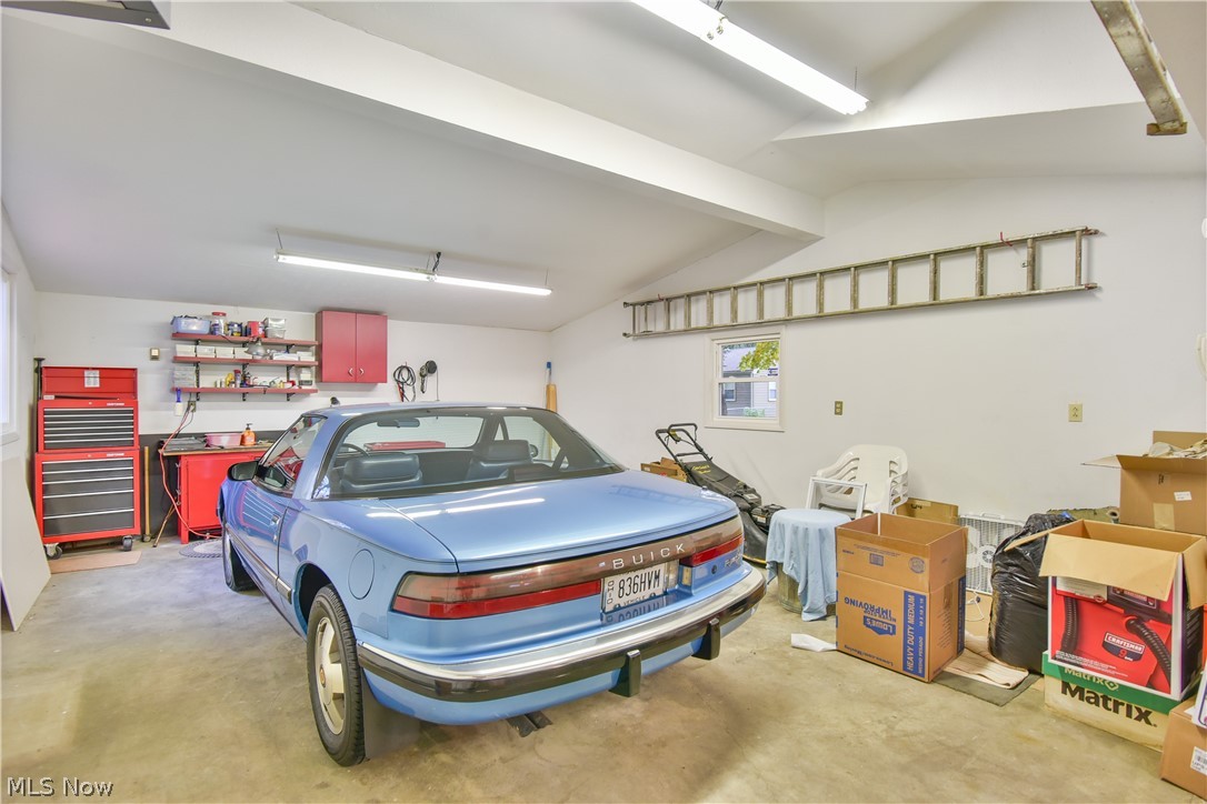 Estates Circle - Residential