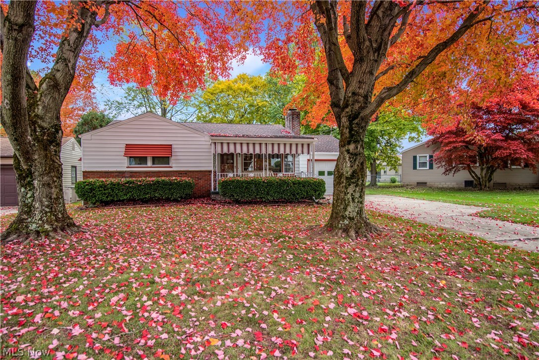 Estates Circle - Residential