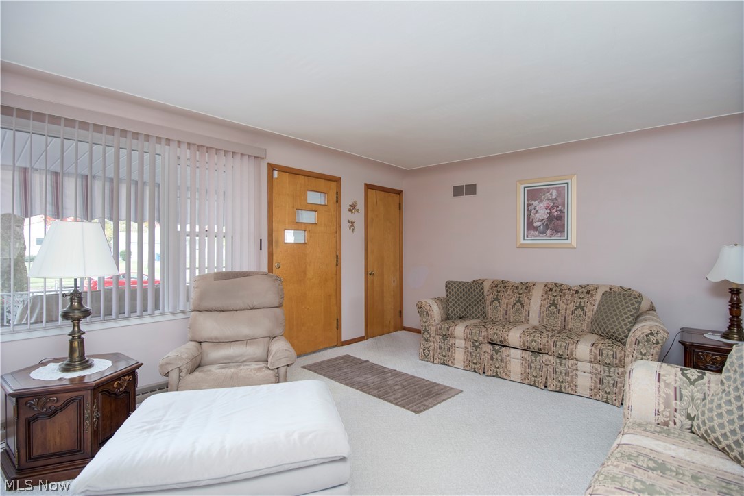 Estates Circle - Residential