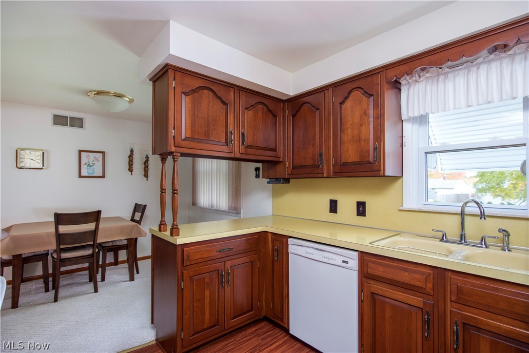 Estates Circle - Residential