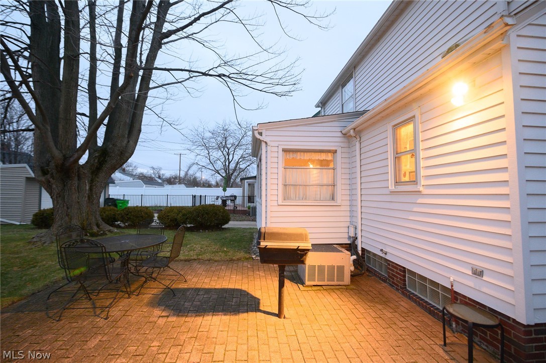 Utopia Beach 04 - Residential