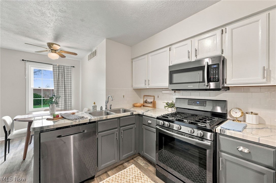 1760 Cortland Lane 15-3