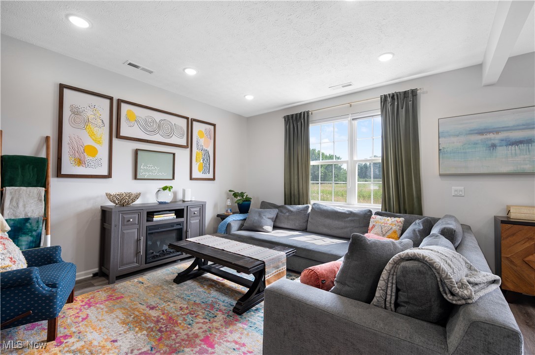 Pembrooke Place Ph 02 - Residential