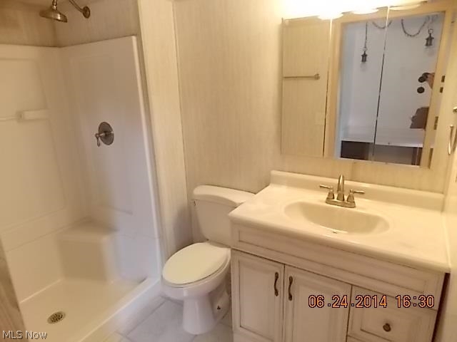 120 COUNTY CLUB HILLS - Residential