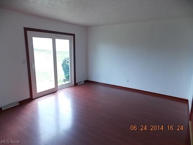 120 COUNTY CLUB HILLS - Residential