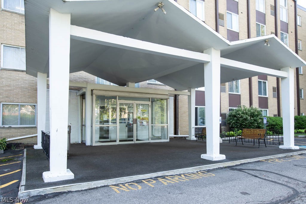 King Path Condo - Residential