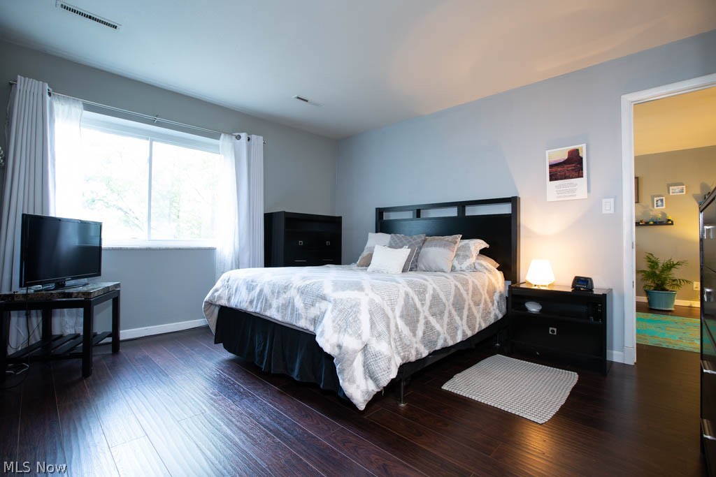 King Path Condo - Residential