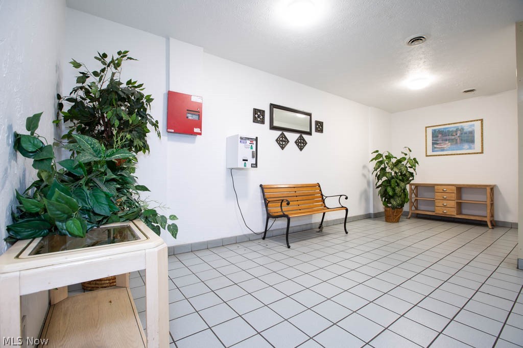 King Path Condo - Residential