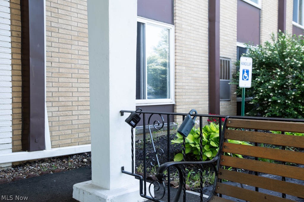 King Path Condo - Residential