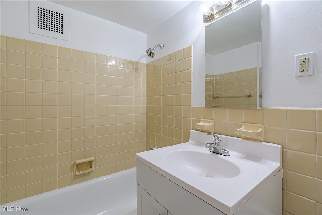 Shaker Club Condo - Residential