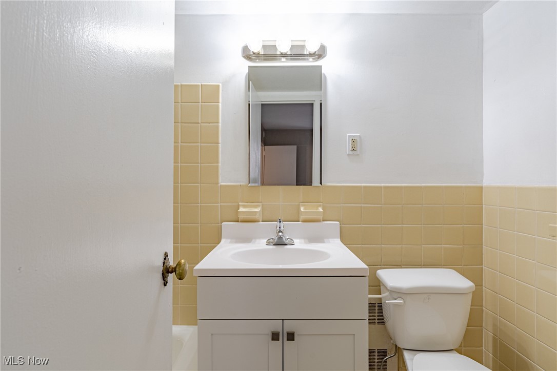 Shaker Club Condo - Residential