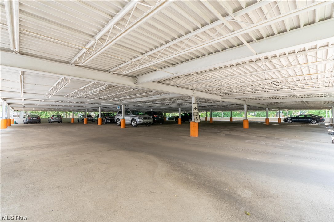 Carlton House Condo - Residential