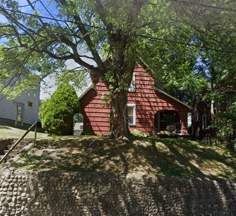 Add to your portfolio! Nice 3 bed 1.5 bath 2 story. Tenant occupied.