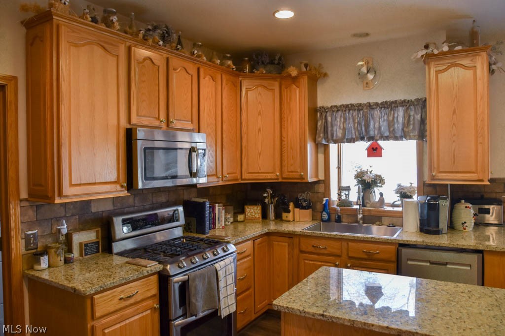 Estates At Meadowood - Residential