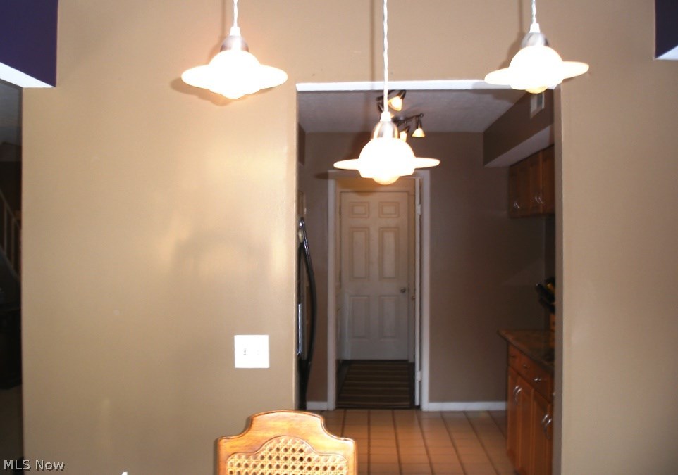 Rolling Hills Condo - Residential