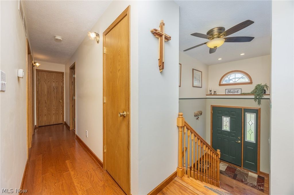 Photo of 97 Woodland Acres Road, Marietta, OH 45750 (MLS # 5199327)