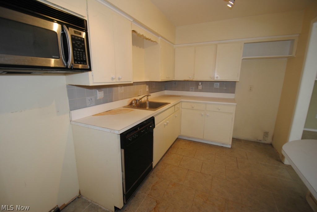 Meadowlawn Condos - Residential