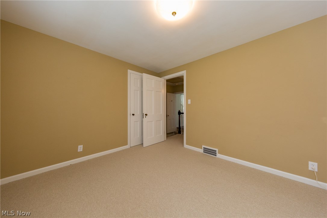 Moreland Hills Cos Chagrin Bo - Residential