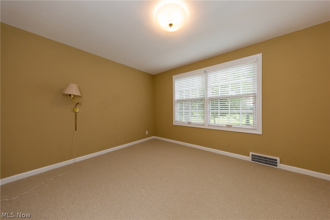 Moreland Hills Cos Chagrin Bo - Residential