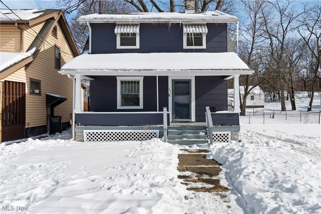 Photo of 1824 Root Avenue NE, Canton, OH 44705 (MLS # 5184832)