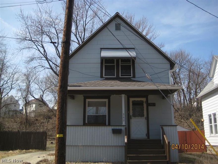 Cozy bungalow.  Dining room with picture window.  Kitchen with white cabinets and laminate floor.  Fenced back yard.  This property is eligible under Freddie Mac First Look Initiative through 6/25/2014.  Sold "AS IS".  Buyer to verify all information.  Buyer or buyer's agent responsible to check with Building, Zoning, EPA, DEA, Tax Dept or any other requirement for intended use.  Buyer to pay for all inspections.  Earnest money to be a Cashiers check.  Subject to clear title.