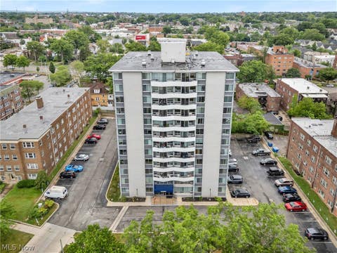 Condo For Sale - 11811 Lake Avenue #703<br/> Lakewood, OH 44017