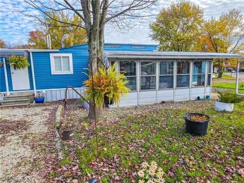 Tiny photo for 14 Inner Drive, Vienna, OH 44473 (MLS # 5256550)
