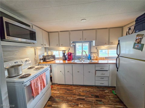 Tiny photo for 14 Inner Drive, Vienna, OH 44473 (MLS # 5256550)