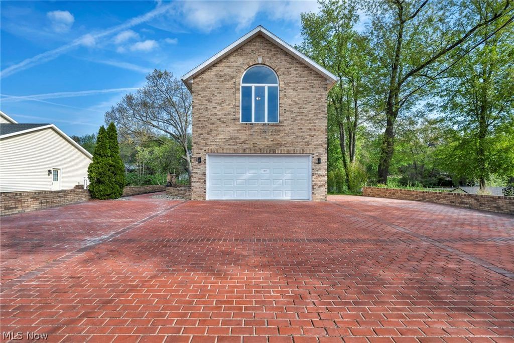 Photo of 117 Wymore Avenue, Akron, OH 44319 (MLS # 5209142)