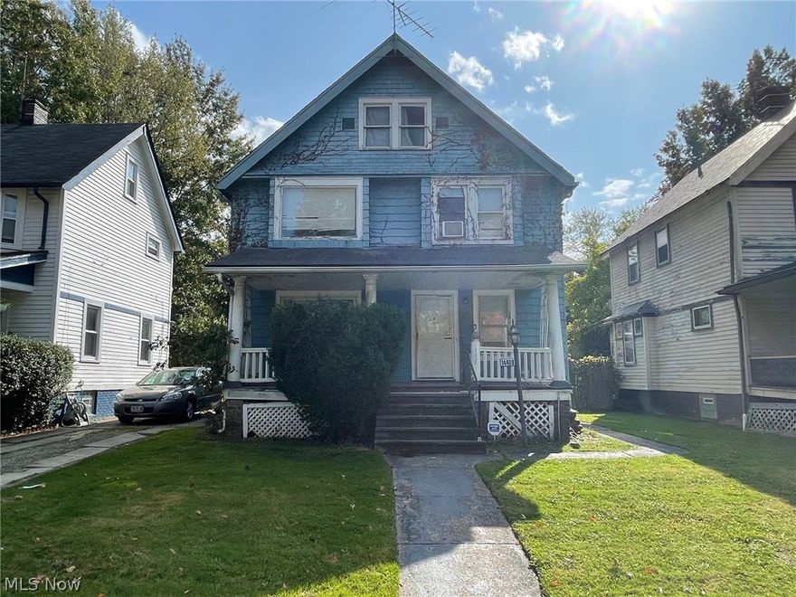 Owner is also selling 4 other investment properties that can be packaged together. 14412 Elm Ave, 13704 Claiborne Rd, 1831 Burnette ST, & 15922 Whitcomb Rd.