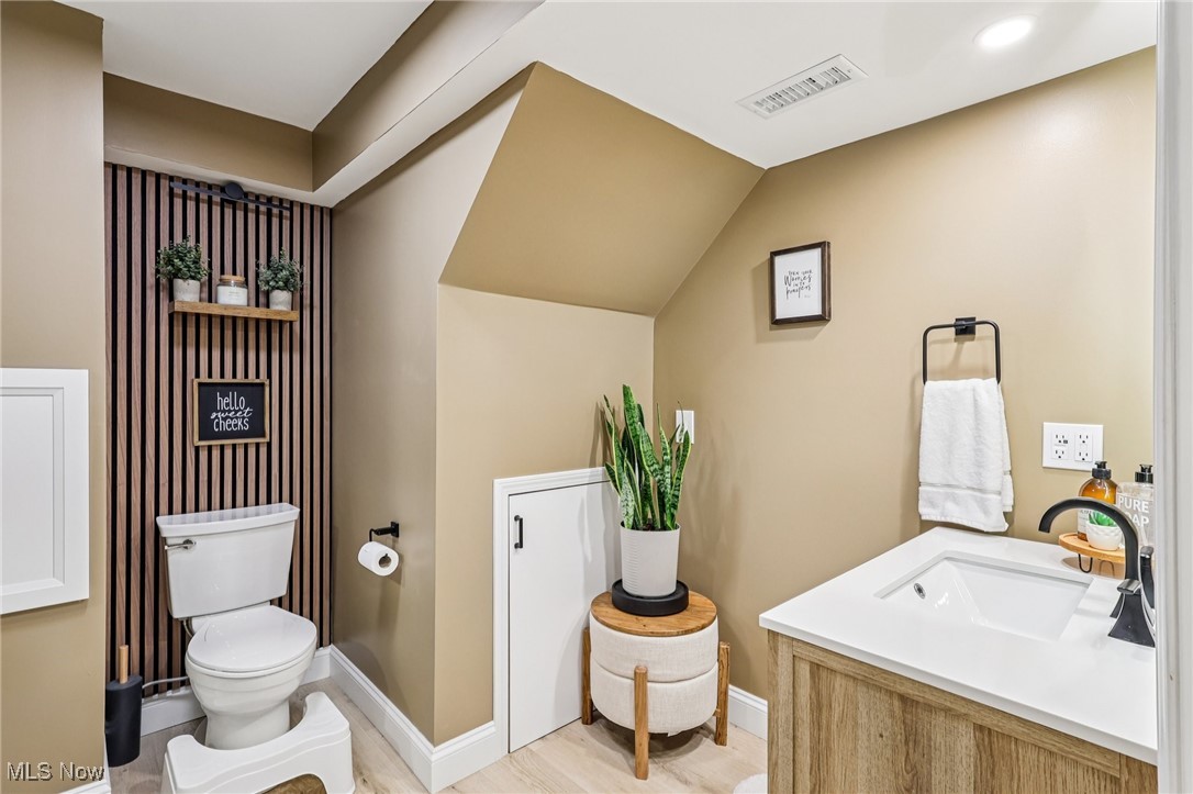 12539 Woodside Drive, Chesterland, Ohio image 43