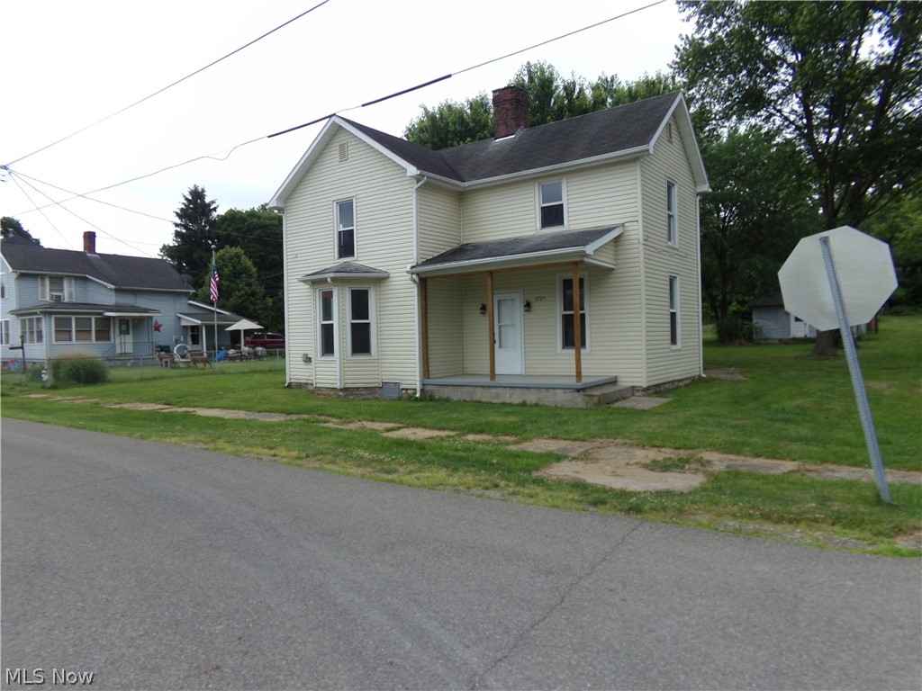Must see this home with so much to offer.
Large rooms. New carpet. Newer paint
Large yard with garage and shed ( garage has some chipping paint )
On a corner lot, that has 3 parcels.
Back has a nice enclosed area for extra paly area for a toy room or an office.
Seller says fire places are not working. Has new septic system.
Seller is selling AS IS
3 PARCELS