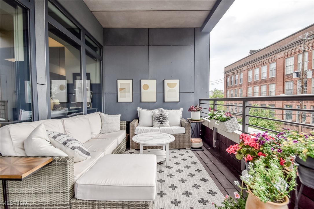 Quattro Bldg - Residential