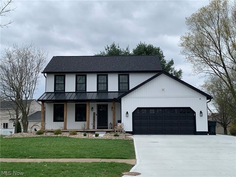 Homes For Sale - 681 Oakcrest Drive<br/> Medina County, Wadsworth, OH 44281