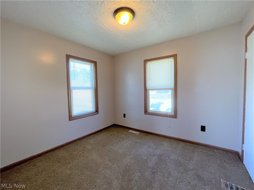 Prop River View - Residential