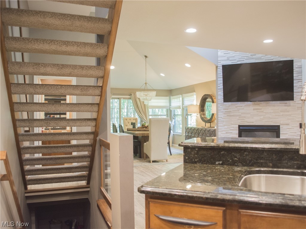 Villas/Tippecanoe Woods Condo - Residential