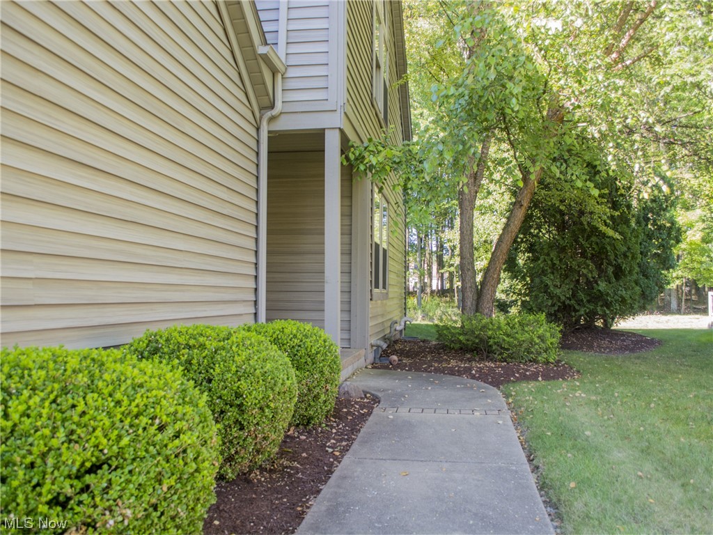 Villas/Tippecanoe Woods Condo - Residential