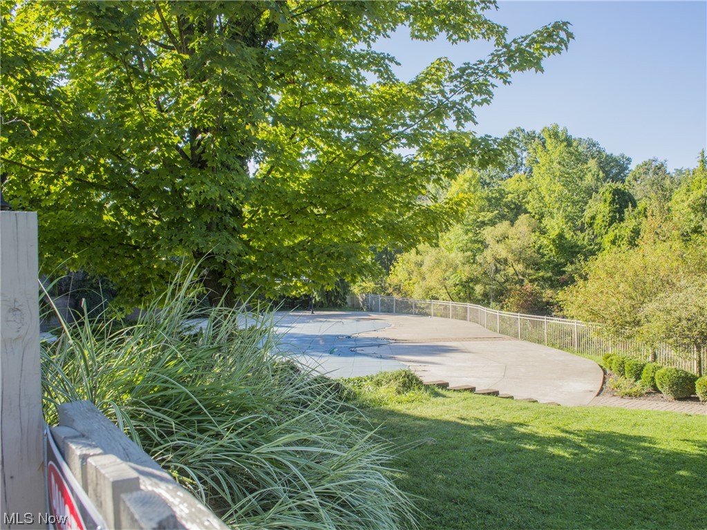 Villas/Tippecanoe Woods Condo - Residential