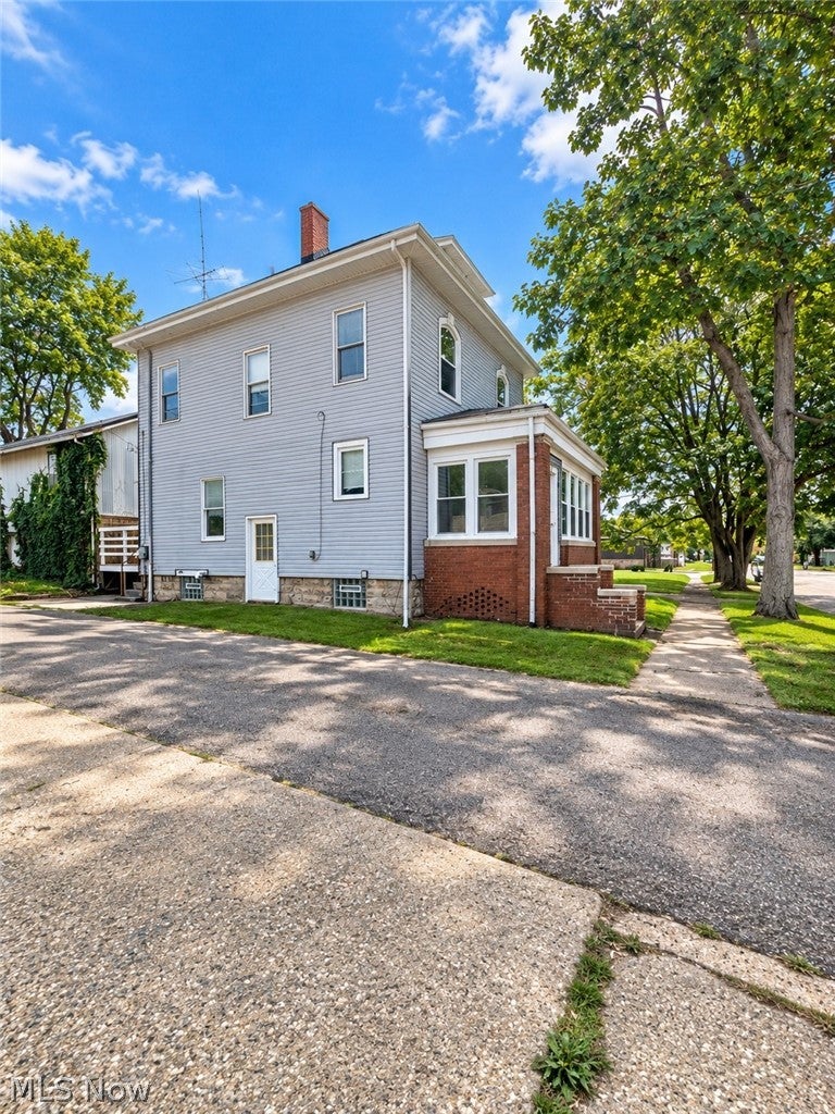 17 South Avenue SE
