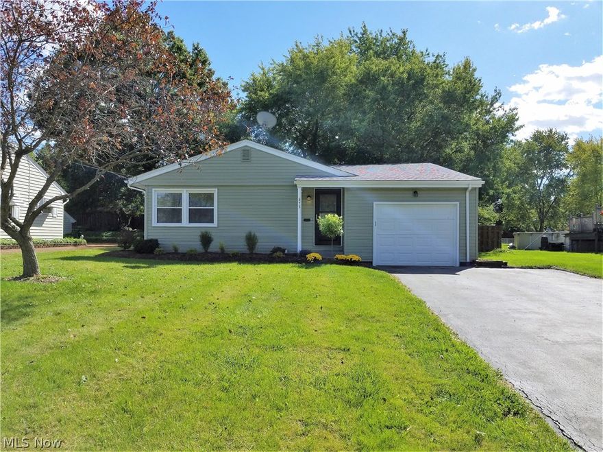 FEEL LIKE YOU ARE ACTUALLY INSIDE THIS HOME! WALK THROUGH THE 3D VIRTUAL TOUR AT http://bit.ly/2du0Rck  This nicely updated 2 BR 2 BA Ranch home features eat-in kitchen open to large living room, dining room, Florida room, large patio area & fenced back yard. The basement has glass block 
windows, laundry area and potential for additional living space. Updates include new roof, new siding, new garage door, new front door, new flooring, new bathroom vanities, new landscaping and was freshly painted. Furnace and windows replaced 5 years ago. Play set included.