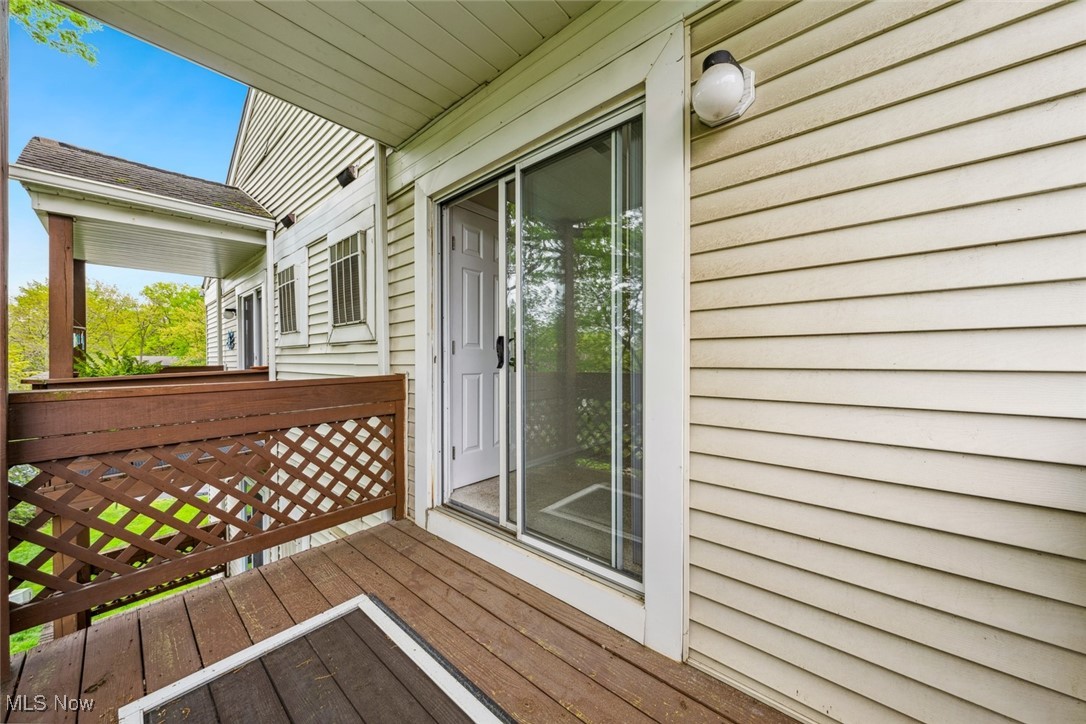 1328 Cedarwood Drive #A3, Westlake, Ohio image 38
