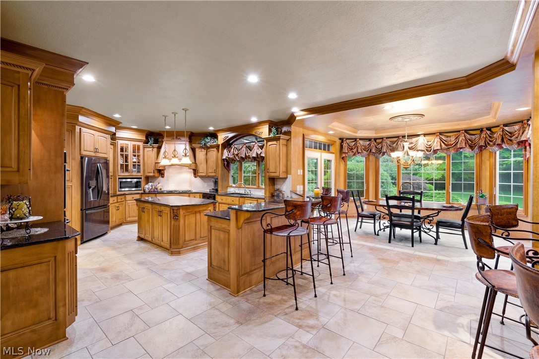 Signature Sharon - Residential